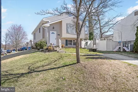 7841 Fernhill Ave, Pasadena, MD 21122