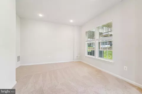 Living - 2542 Debert Cir, Hanover, MD 21076 photo 7 of 7