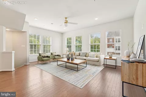 Living - 2542 Debert Cir, Hanover, MD 21076 photo 5 of 7