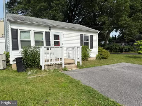 7863 Mayford Ave, Pasadena, MD 21122 photo 1