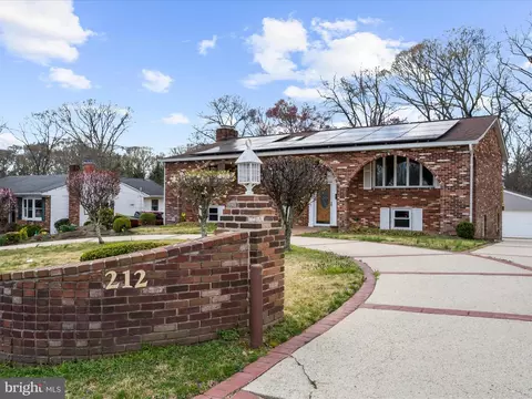 Exterior - 212 Oak Dr, Pasadena, MD 21122 photo 3 of 15