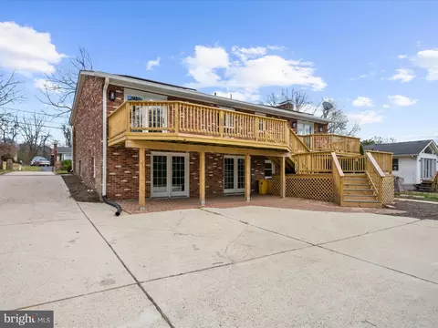 Exterior - 212 Oak Dr, Pasadena, MD 21122 photo 11 of 15