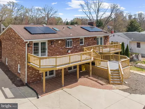 Exterior - 212 Oak Dr, Pasadena, MD 21122 photo 14 of 15