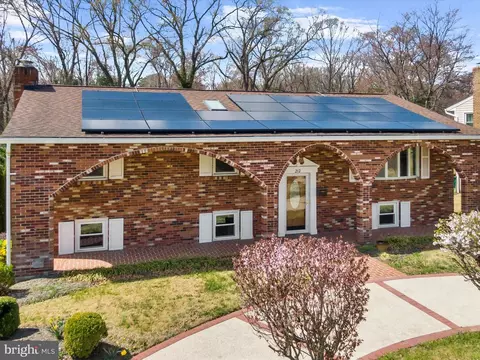 Exterior - 212 Oak Dr, Pasadena, MD 21122 photo 4 of 15