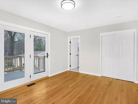 Bedroom - 212 Oak Dr, Pasadena, MD 21122 photo 7 of 8