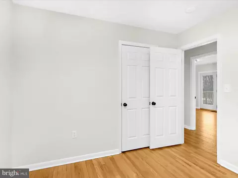 Bedroom - 212 Oak Dr, Pasadena, MD 21122 photo 3 of 8