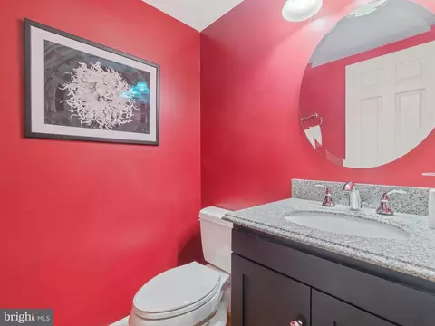 Bath - 503 Macmillan Ct, Arnold, MD 21012 photo 1 of 3