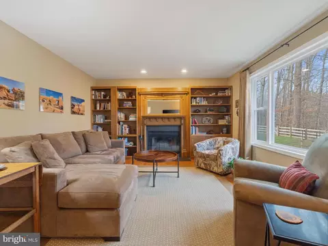 Living - 503 Macmillan Ct, Arnold, MD 21012 photo 2 of 3
