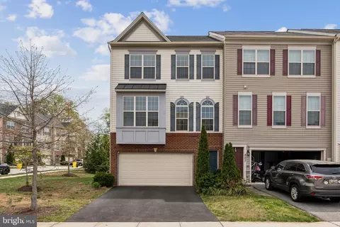 305 Hersden Ln, Arnold, MD 21012