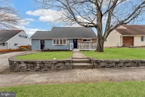 19 Harvard Rd, Glen Burnie, MD 21060