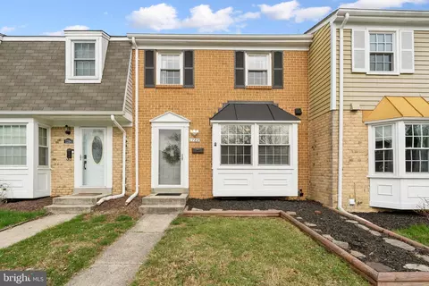1782 Sharwood Pl, Crofton, MD 21114