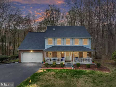 811 Richardson Dr, Harwood, MD 20776