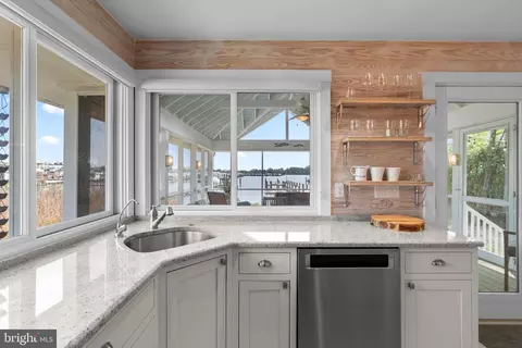 Kitchen - 1080 Mayo Rd, Edgewater, MD 21037 photo 5 of 7