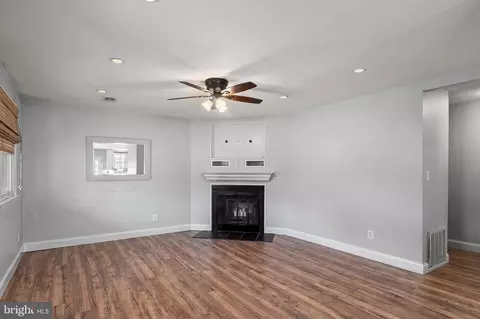 Living - 7728 Notley Rd, Pasadena, MD 21122 photo 2 of 5