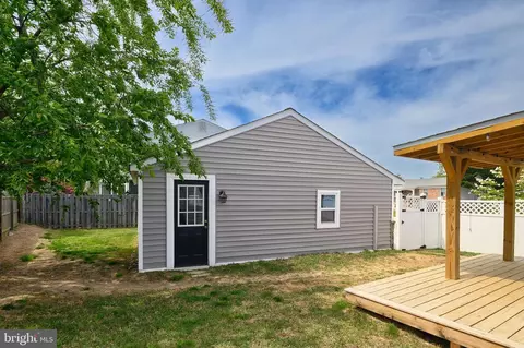 Exterior - 7728 Notley Rd, Pasadena, MD 21122 photo 4 of 6