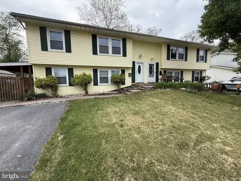 Exterior - 652 Chapelview Dr, Odenton, MD 21113 photo 2 of 15