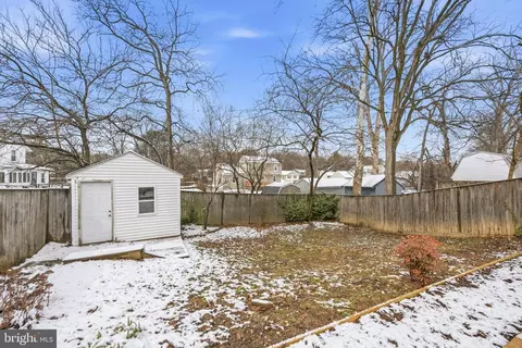 Exterior - 652 Chapelview Dr, Odenton, MD 21113 photo 12 of 15