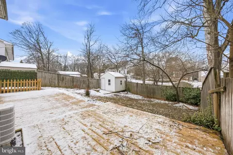 Exterior - 652 Chapelview Dr, Odenton, MD 21113 photo 10 of 15