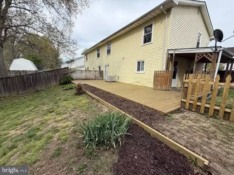 Exterior - 652 Chapelview Dr, Odenton, MD 21113 photo 4 of 15