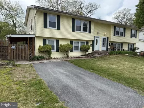 Exterior - 652 Chapelview Dr, Odenton, MD 21113 photo 3 of 15
