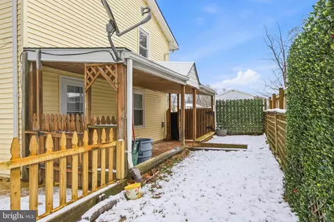 Exterior - 652 Chapelview Dr, Odenton, MD 21113 photo 13 of 15