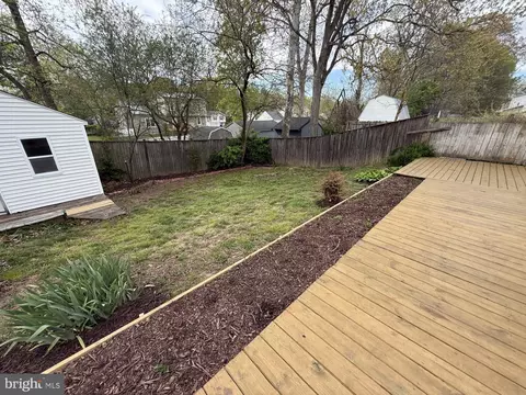 Exterior - 652 Chapelview Dr, Odenton, MD 21113 photo 6 of 15