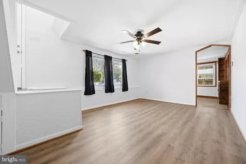 Living - 652 Chapelview Dr, Odenton, MD 21113 photo 2 of 5