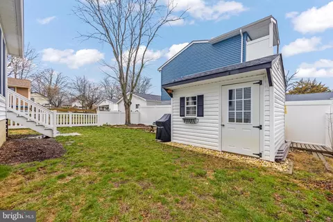 Exterior - 432 Silver Run Rd, Edgewater, MD 21037 photo 4 of 7