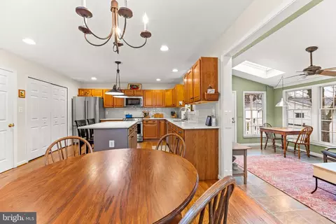 Kitchen - 432 Silver Run Rd, Edgewater, MD 21037 photo 5 of 5