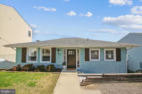 852 N Shore Dr, Glen Burnie, MD 21060