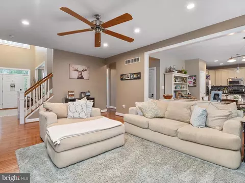 688 Red Cedar Rd, Annapolis, MD 21409 photo 8