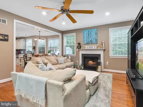 688 Red Cedar Rd, Annapolis, MD 21409 photo 6