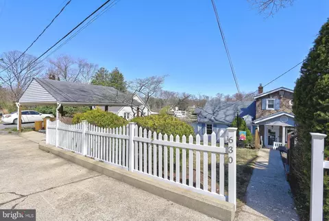 Exterior - 630 Laurel Dr, Pasadena, MD 21122 photo 9 of 12