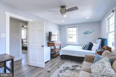 Bedroom - 630 Laurel Dr, Pasadena, MD 21122 photo 1 of 5