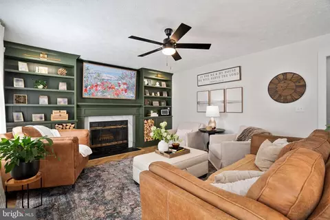 Living - 1100 Gallatin Way, Pasadena, MD 21122 photo 1 of 3