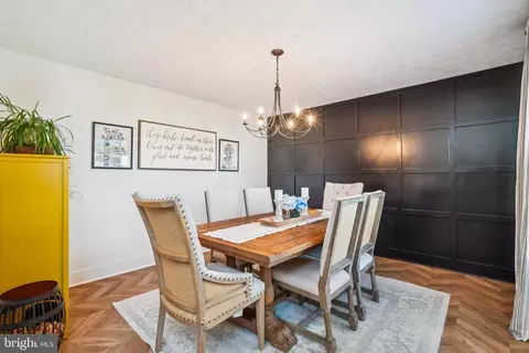Dining - 1100 Gallatin Way, Pasadena, MD 21122 photo 2 of 3