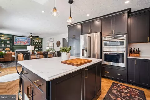 Kitchen - 1100 Gallatin Way, Pasadena, MD 21122 photo 3 of 4