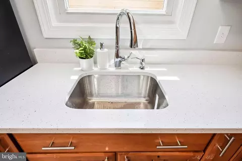 Kitchen - 298 Overleaf Ct, Arnold, MD 21012 photo 3 of 4