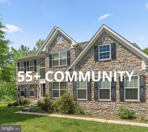 602 N Shore Dr, Glen Burnie, MD 21060