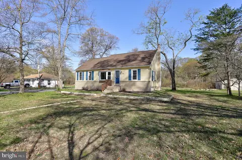 Exterior - 844 Swift Rd, Pasadena, MD 21122 photo 2 of 14
