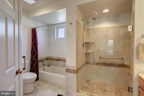 Bath - 844 Swift Rd, Pasadena, MD 21122 photo 1 of 1
