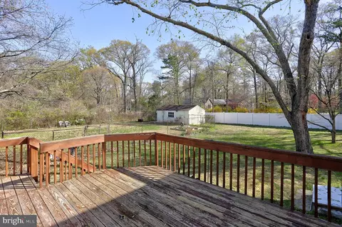 Exterior - 844 Swift Rd, Pasadena, MD 21122 photo 7 of 14