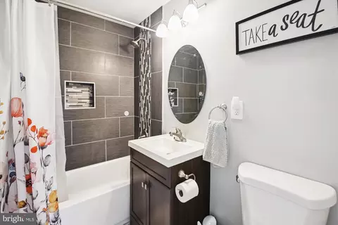 Bath - 7846 Mayford Ave, Pasadena, MD 21122 photo 2 of 2