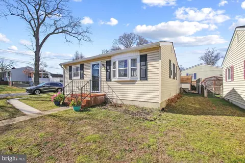 7846 Mayford Ave, Pasadena, MD 21122