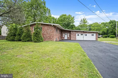 7742 Freetown Rd, Glen Burnie, MD 21060