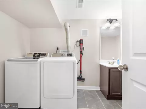 212 Winston Rd, Pasadena, MD 21122 photo 37