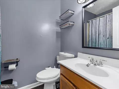 Bath - 8028 Escalon Ave, Pasadena, MD 21122 photo 2 of 2