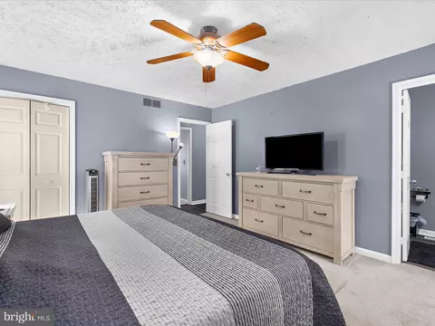 Bedroom - 8028 Escalon Ave, Pasadena, MD 21122 photo 8 of 8