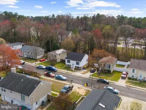 View/Area - 8028 Escalon Ave, Pasadena, MD 21122 photo 4 of 16