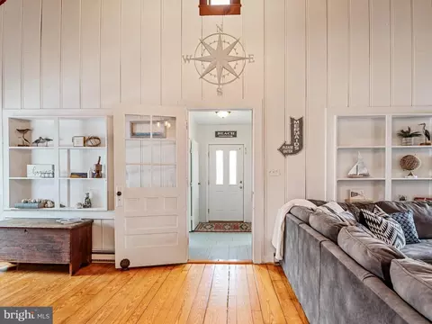Entry Way - 205 Arunah Ave, Edgewater, MD 21037 photo 1 of 8